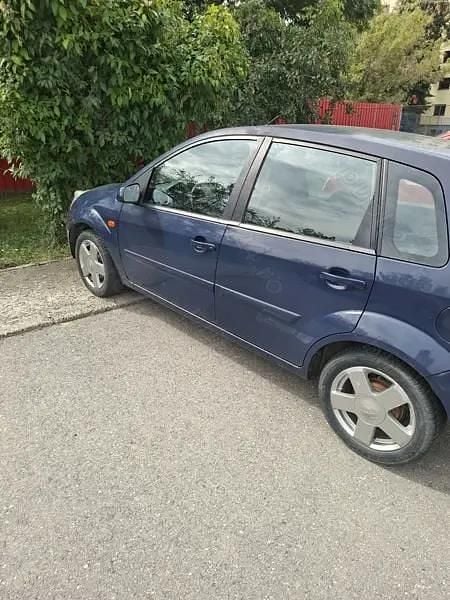 Utilizat 2008 Ford Fiesta Hatchback | 1.000 EUR (Preț bun) - Imagine 1/4