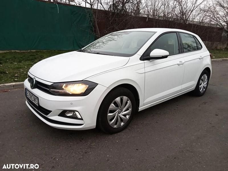Second-hand VW Polo Comfortline 95 CP (69 kW) 2020 Culoarealb Hatchback