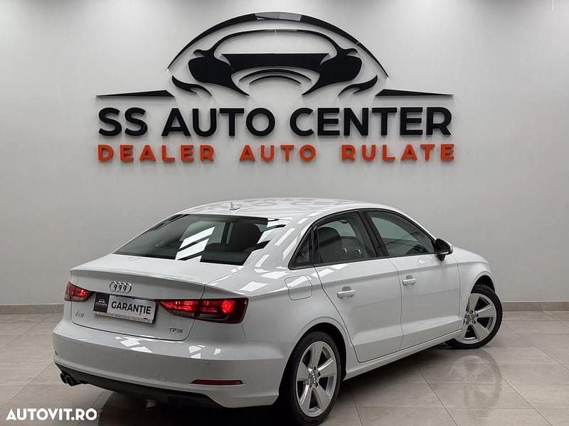 Second-hand Audi A3 Ambition 125 CP (91 kW) 2015 Culoarealb Berlinǎ