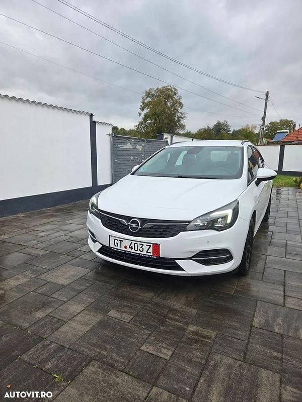 Culoarealb Utilizat 2021 Opel Astra Edition Break | 7.550 EUR (Preț bun) - Imagine 1/4