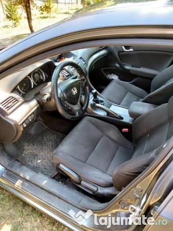 Second-hand Honda Accord 140 CP (102 kW) 2009 Gri Monovolum