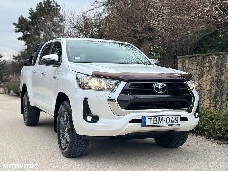 Second-hand Toyota HiLux Executive 204 CP (150 kW) 2022 Culoarealb Pickup