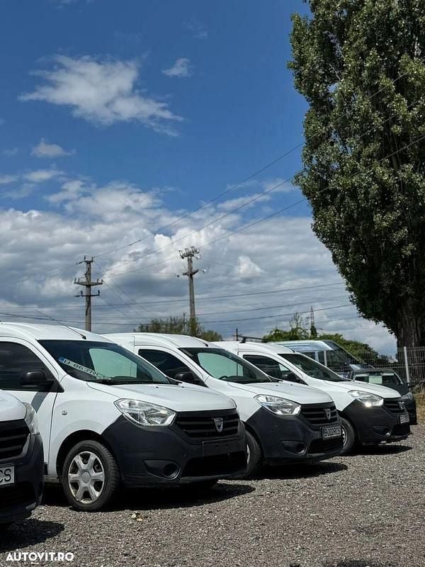 Second-hand Dacia Dokker Lauréate 90 CP (66 kW) 2016 Alb Monovolum