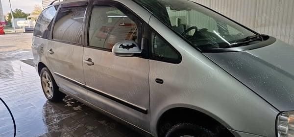 Second-hand VW Sharan 115 CP (84 kW) 2009 Gri Monovolum