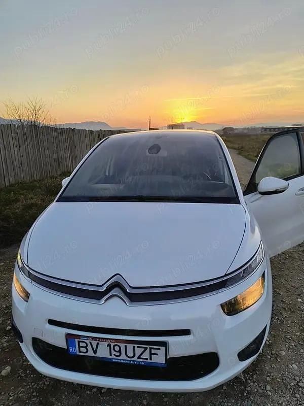 Second-hand Citroën Grand C4 Picasso 116 CP (85 kW) 2014 Alb Monovolum