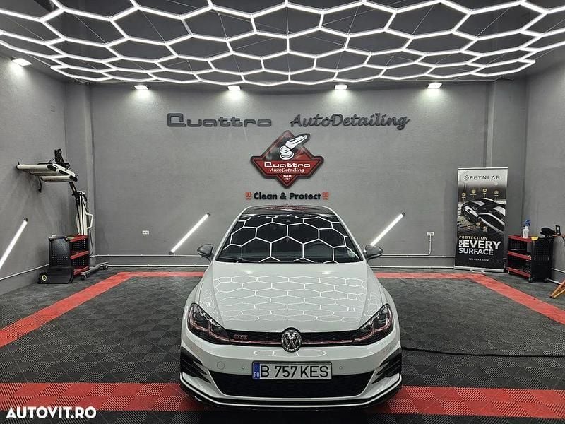 Alb Utilizat 2019 VW Golf VII GTI Hatchback | 27.965 EUR - Imagine 1/4