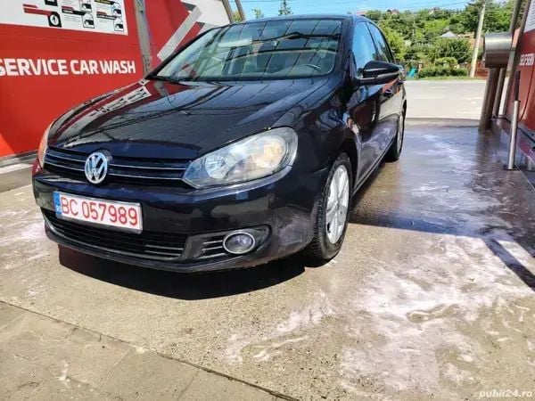 Negru Utilizat 2010 VW Golf VI Berlinǎ | 4.600 EUR (Preț OK) - Imagine 1/4