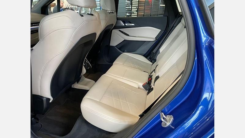 Second-hand BMW 218 Active Tourer Comfort Edition 150 CP (110 kW) 2025 Albastru portimao metalizat metalizat Monovolum