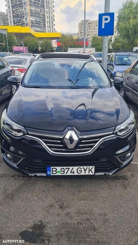 Culoarenegru Utilizat 2018 Renault Mégane GrandTour Dynamique Break | 10.300 EUR (Preț OK) - Imagine 1/4