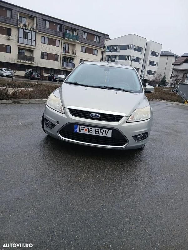 Second-hand Ford Focus Ghia 115 CP (84 kW) 2010 Culoarebej Break