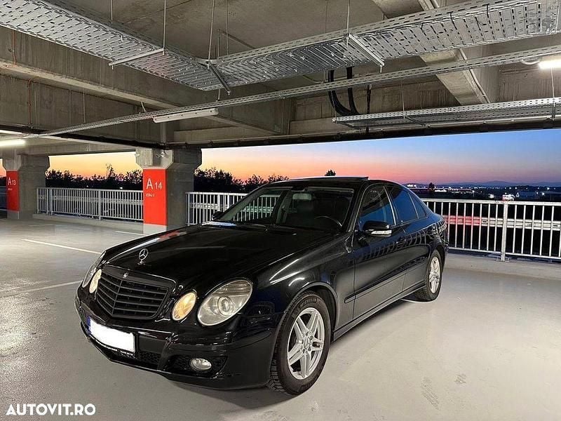 Second-hand Mercedes E200 Elegance 136 CP (100 kW) 2009 Culoarenegru Berlinǎ