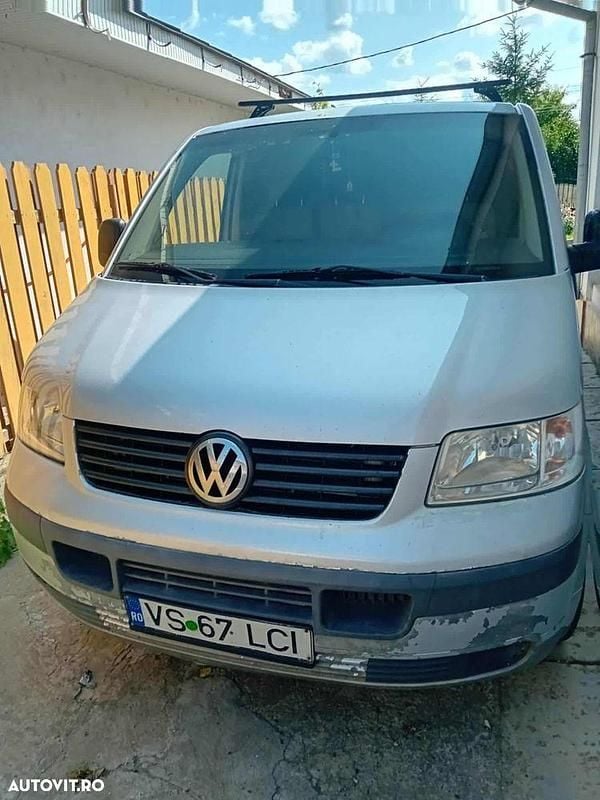 Second-hand VW Transporter 130 CP (95 kW) 2007 Culoaregri Van