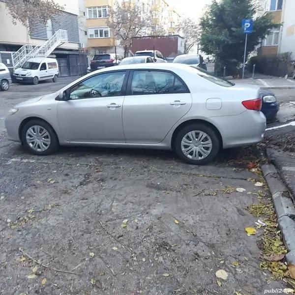 Gri Utilizat 2008 Toyota Corolla Berlinǎ | 5.000 EUR - Imagine 1/4
