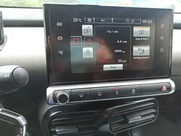 Alb Utilizat 2015 Citroën C4 Cactus Hatchback | 6.000 EUR (Preț bun) - Imagine 1/4