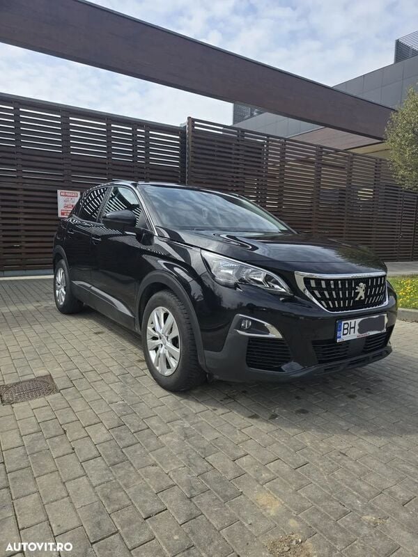 Negru Utilizat 2019 Peugeot 3008 Active SUV | 13.800 EUR (Super Preț) - Imagine 1/4