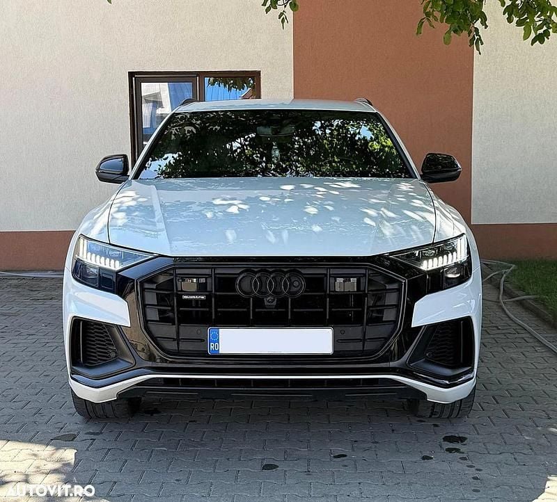 Culoarealb Utilizat 2020 Audi Q8 Comfort SUV | 59.895 EUR (Preț OK) - Imagine 1/4