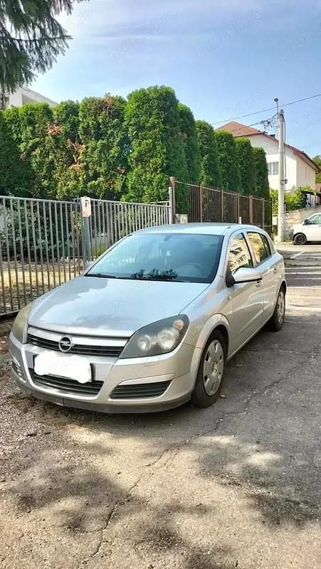 Utilizat 2004 Opel Astra Hatchback | 1.000 EUR (Preț bun) - Imagine 1/3
