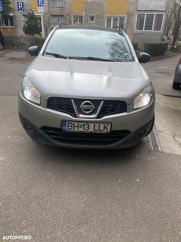 Culoaregri Utilizat 2013 Nissan Qashqai 360º SUV | 8.200 EUR (Preț OK) - Imagine 1/4
