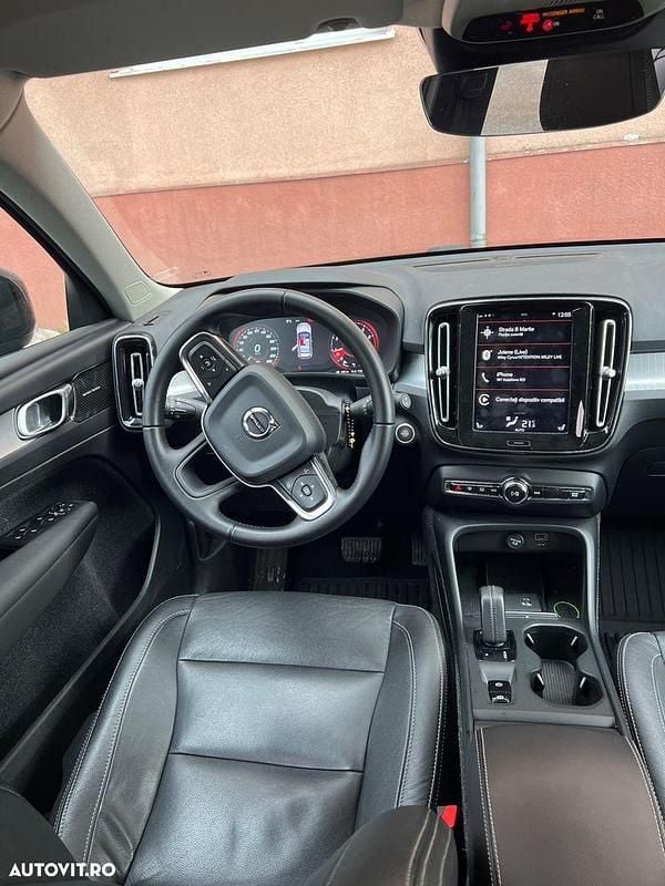 Second-hand Volvo XC40 190 CP (139 kW) 2019 Culoarenegru SUV