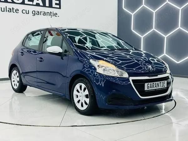 Second-hand Peugeot 208 68 CP (50 kW) 2017 Culoarealbastru Hatchback