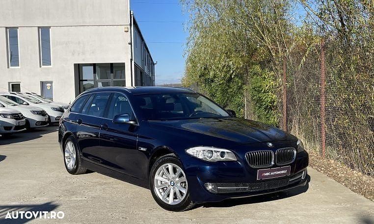 Culoarealbastru Utilizat 2013 BMW 520 Comfort Edition Break | 8.450 EUR (Super Preț) - Imagine 1/4