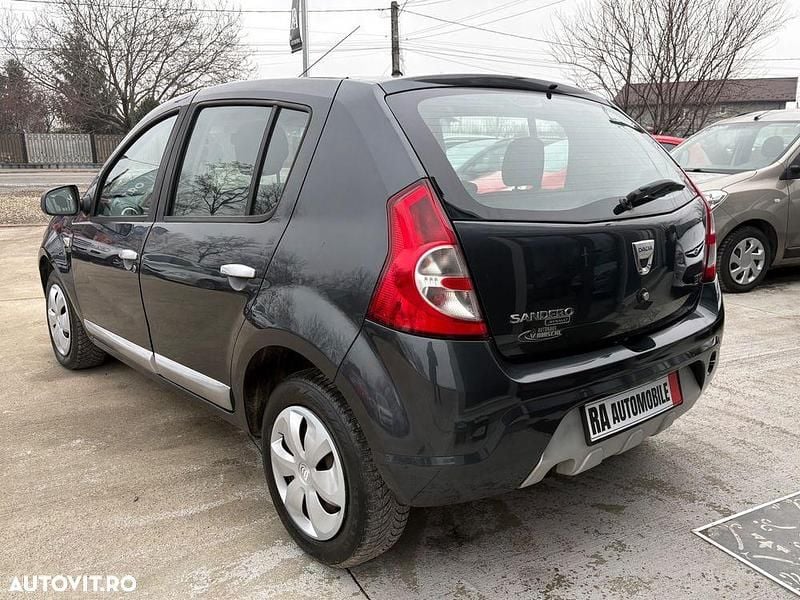 Second-hand Dacia Sandero Prestige 90 CP (66 kW) 2009 Culoarealte culori Hatchback