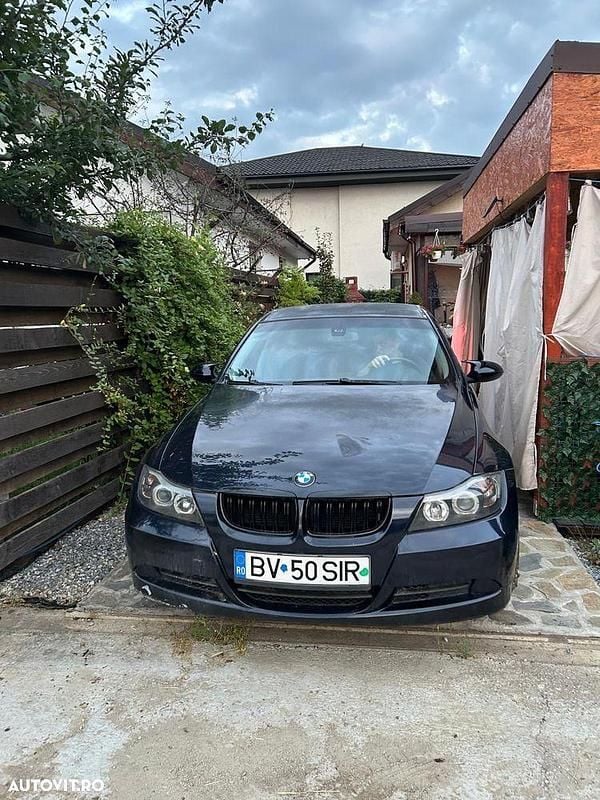 Albastru Utilizat 2006 BMW 320 Break | 2.800 EUR (Preț bun) - Imagine 1/4