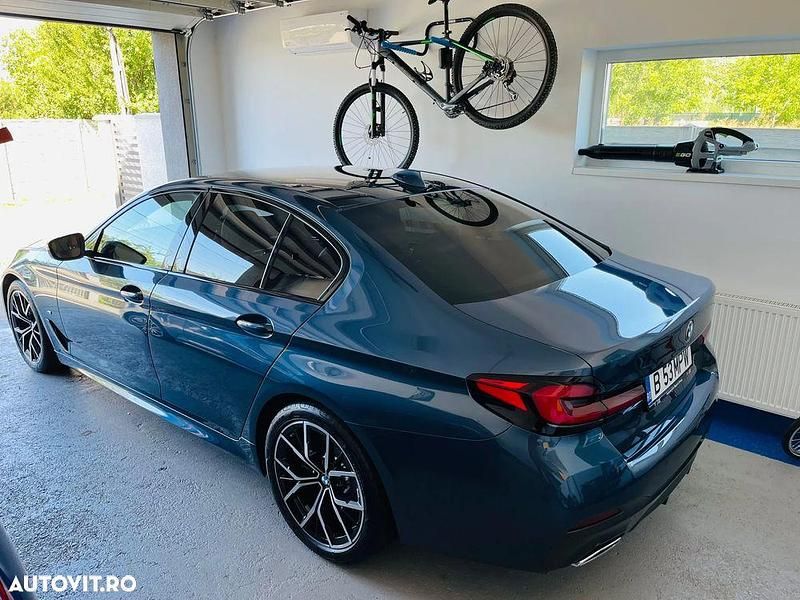 Second-hand BMW 530 Shadowline 286 CP (210 kW) 2023 Culoarealbastru Berlinǎ