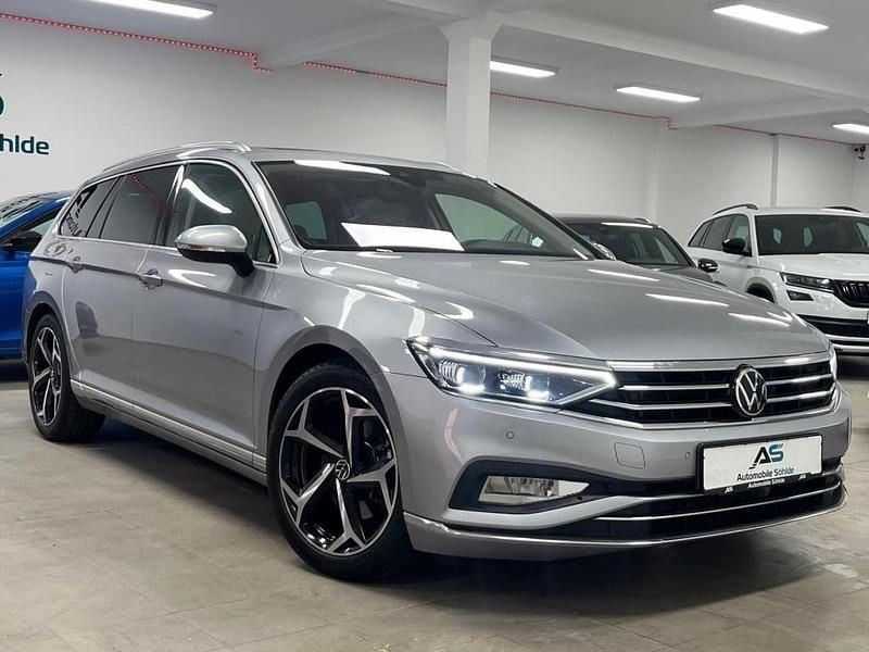 Utilizat 2022 VW Passat R-line | 31.682 EUR (Scump) - Imagine 1/1