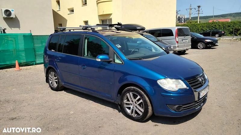 Albastru Utilizat 2008 VW Touran Highline Monovolum | 3.500 EUR - Imagine 1/4