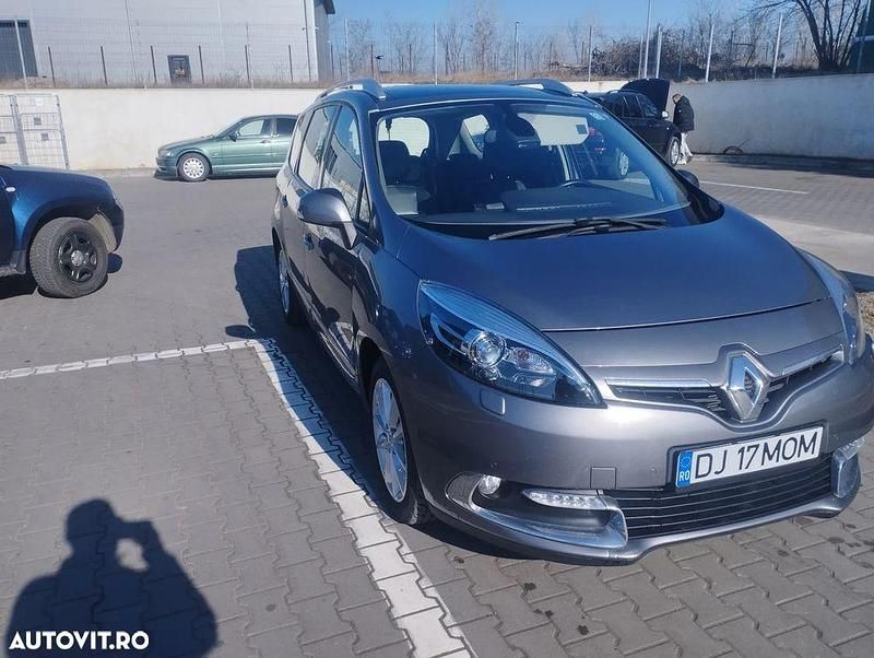 Second-hand Renault Grand Scénic Bose Edition 110 CP (80 kW) 2012 Culoaregri Monovolum
