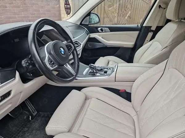 Second-hand BMW X7 340 CP (250 kW) 2022 Negru SUV