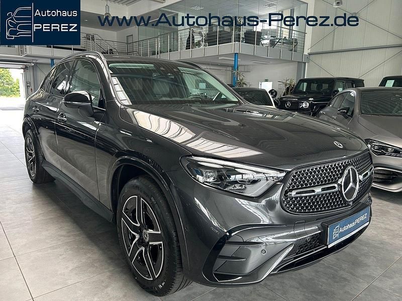 Utilizat 2024 Mercedes GLC300e AMG | 68.453 EUR - Imagine 1/1