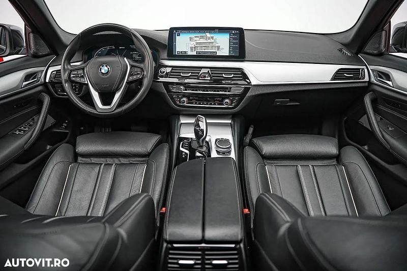 Second-hand BMW 520 Luxury Line 204 CP (150 kW) 2021 Culoaregri Berlinǎ
