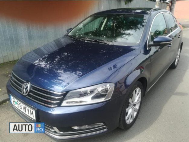 Albastru Utilizat 2014 VW Passat Berlinǎ | 12.000 EUR (Scump) - Imagine 1/4