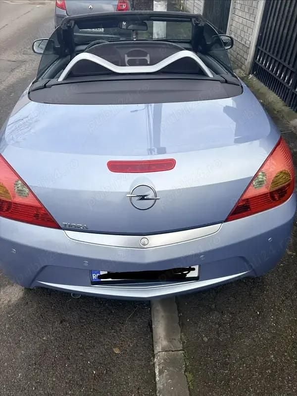 Second-hand Opel Tigra 90 CP (66 kW) 2006 Cabrio