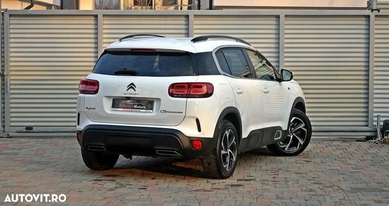 Second-hand Citroën C5 Aircross Shine 225 CP (165 kW) 2022 Culoarealb SUV