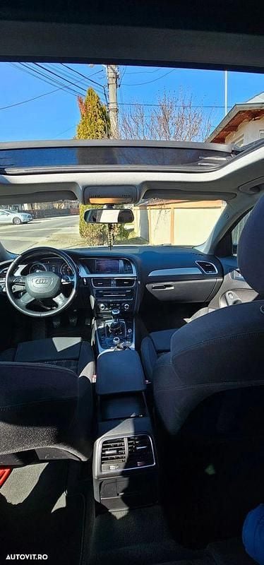 Second-hand Audi A4 S-Line 143 CP (105 kW) 2013 Culoarealbastru Break