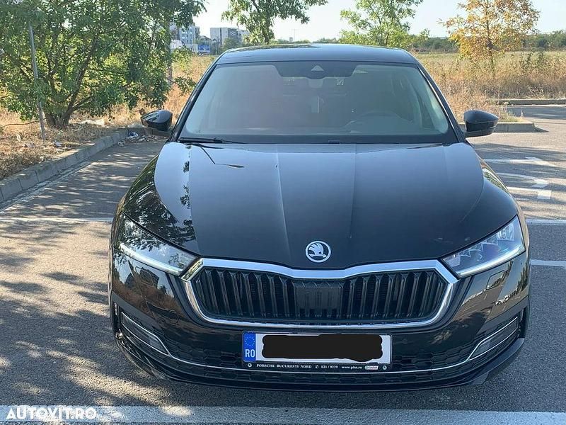 Culoarenegru Utilizat 2022 Skoda Octavia Style Berlinǎ | 20.900 EUR (Preț OK) - Imagine 1/4