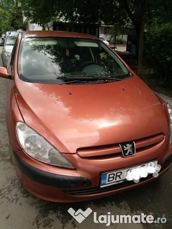 Utilizat 2002 Peugeot 307 Hatchback | 4.500 EUR - Imagine 1/4