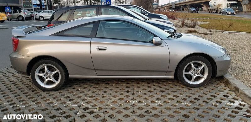 Gri Utilizat 2004 Toyota Celica Sport Coupe | 12.000 EUR - Imagine 1/4