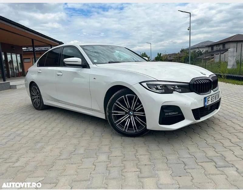 Culoarealb Second-hand 2019 BMW 320 Comfort Edition Berlinǎ | 20.999 EUR (Preț OK) - Imagine 1/4