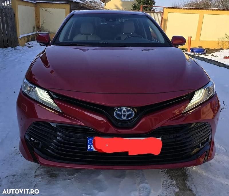 Culoarerosu Second-hand 2020 Toyota Camry Executive Berlinǎ | 20.000 EUR (Super Preț) - Imagine 1/4