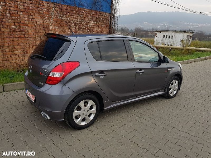 Văndută Hyundai i20  mașini secondhand de vânzare