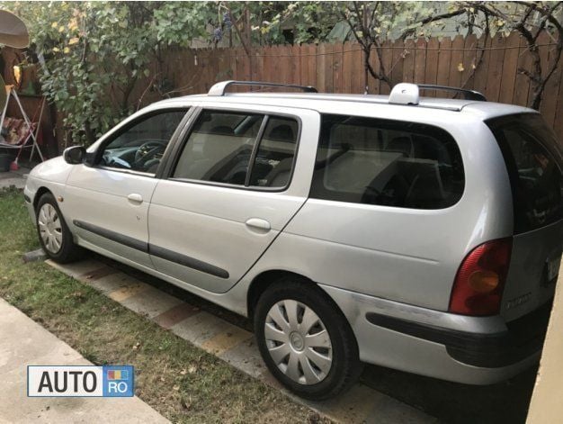 Second-hand Renault Mégane GrandTour 100 CP (73 kW) 2003 Gri Break