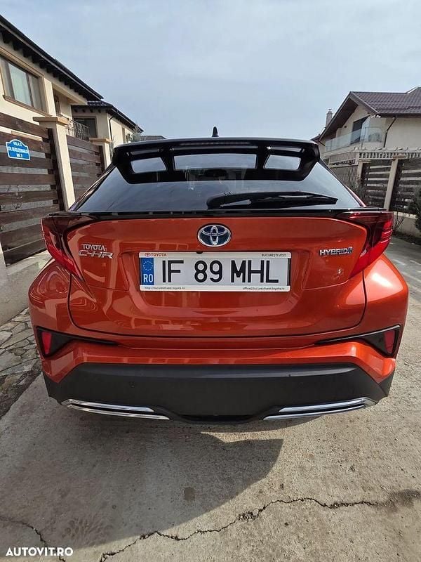 Second-hand Toyota C-HR 184 CP (135 kW) 2021 Culoareportocaliu SUV