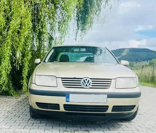 Auriu Utilizat 2003 VW Bora Berlinǎ | 1.000 EUR - Imagine 1/4