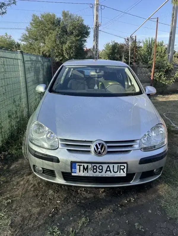 Utilizat 2005 VW Golf V Berlinǎ | 3.100 EUR (Preț OK) - Imagine 1/4