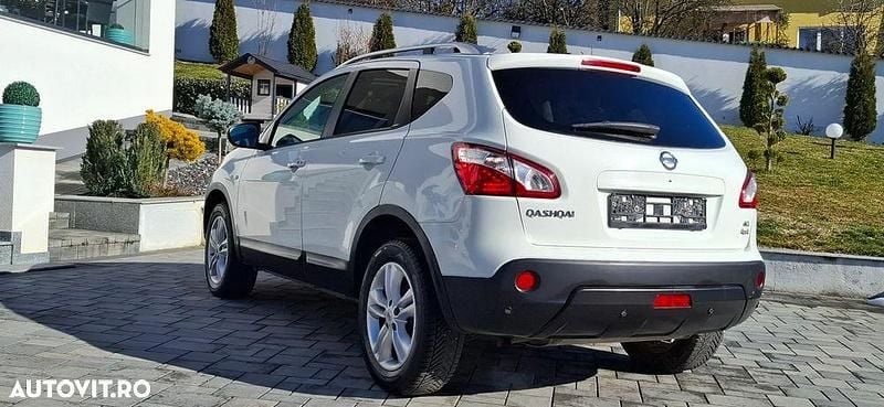 Second-hand Nissan Qashqai 149 CP (109 kW) 2012 Culoarealb SUV