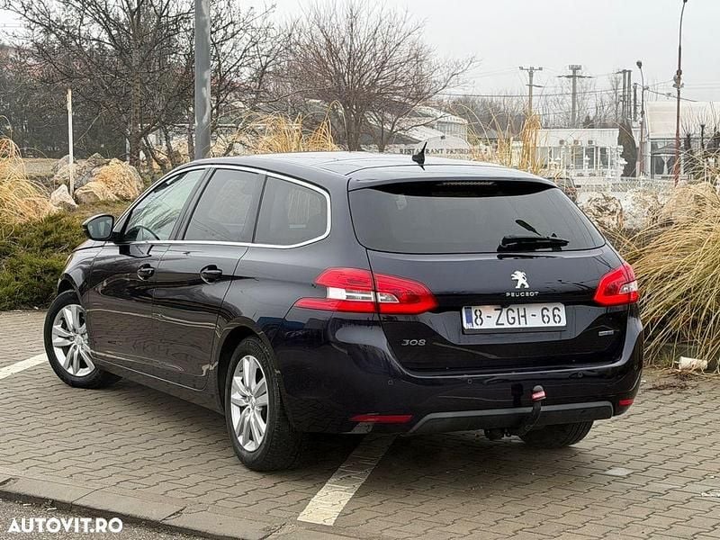 Second-hand Peugeot 308 Business-Line 120 CP (88 kW) 2015 Culoarealbastru Break